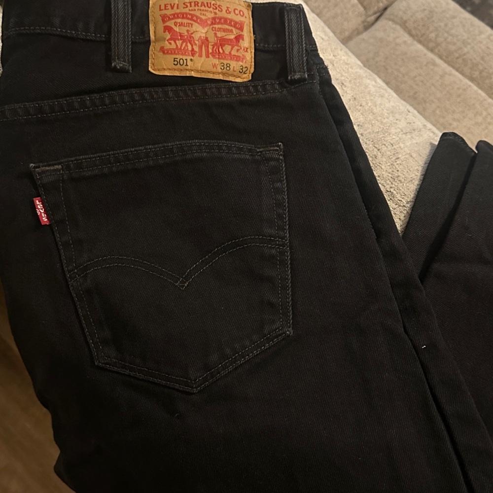 Levi's Men's Dark Black Straight Jeans